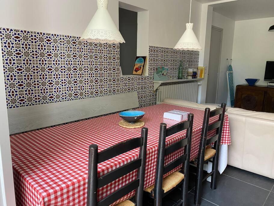 Appartement En Rez De Jardin Сибур Екстериор снимка